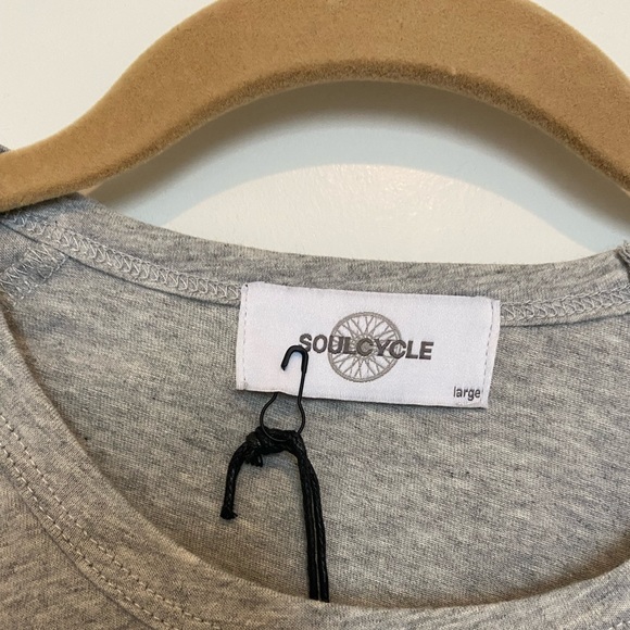 NWT SoulCycle Connecticut Long Sleeve/ Size Large - Picture 4 of 9